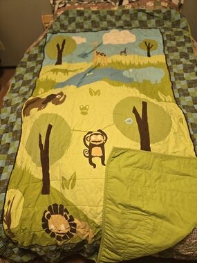 Kids Jungle Animal Quilt - Green Woodland Bedding